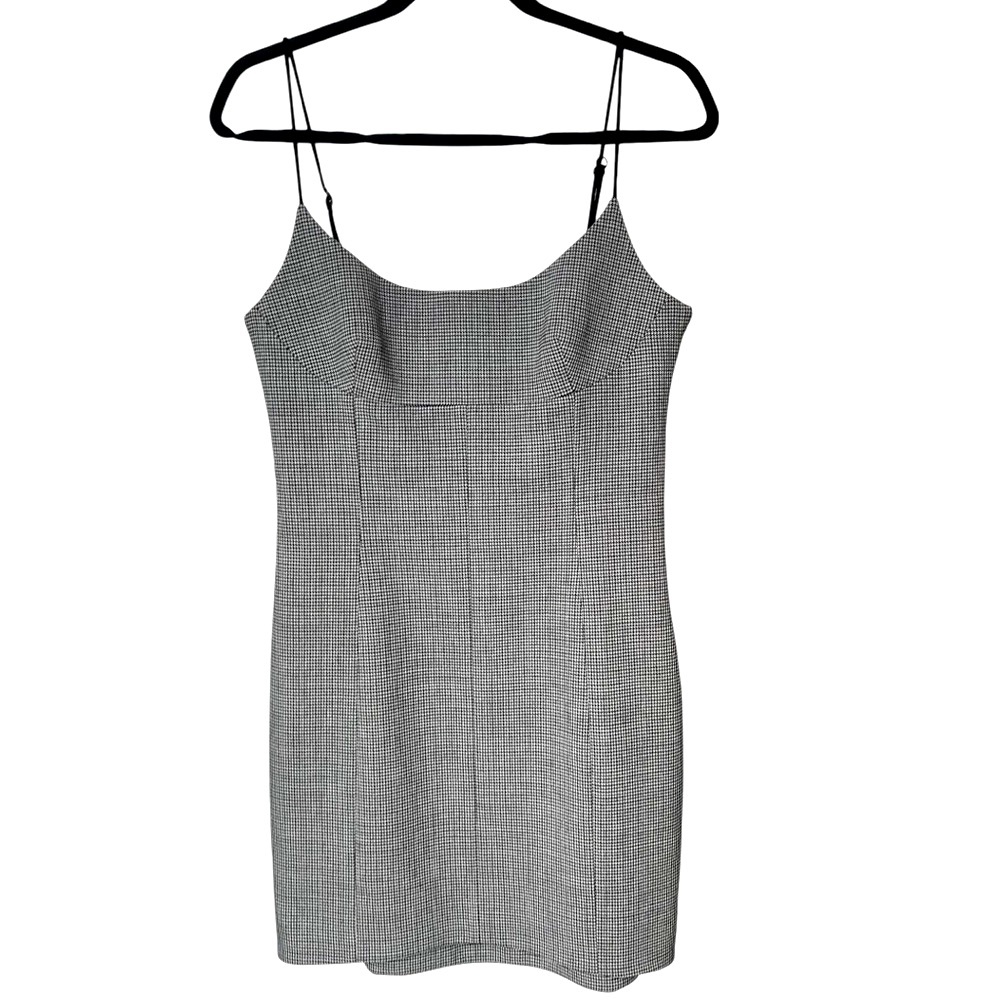 🚨𝐂𝐋𝐎𝐒𝐈𝐍𝐆 𝐒𝐀𝐋𝐄🚨🩶𝐍𝐖𝐓 𝐀𝐋𝐄𝐗𝐀𝐍𝐃𝐄𝐑 𝐖𝐀𝐍𝐆 Houndstooth Spaghetti Str mini dress - Picture 3 of 7